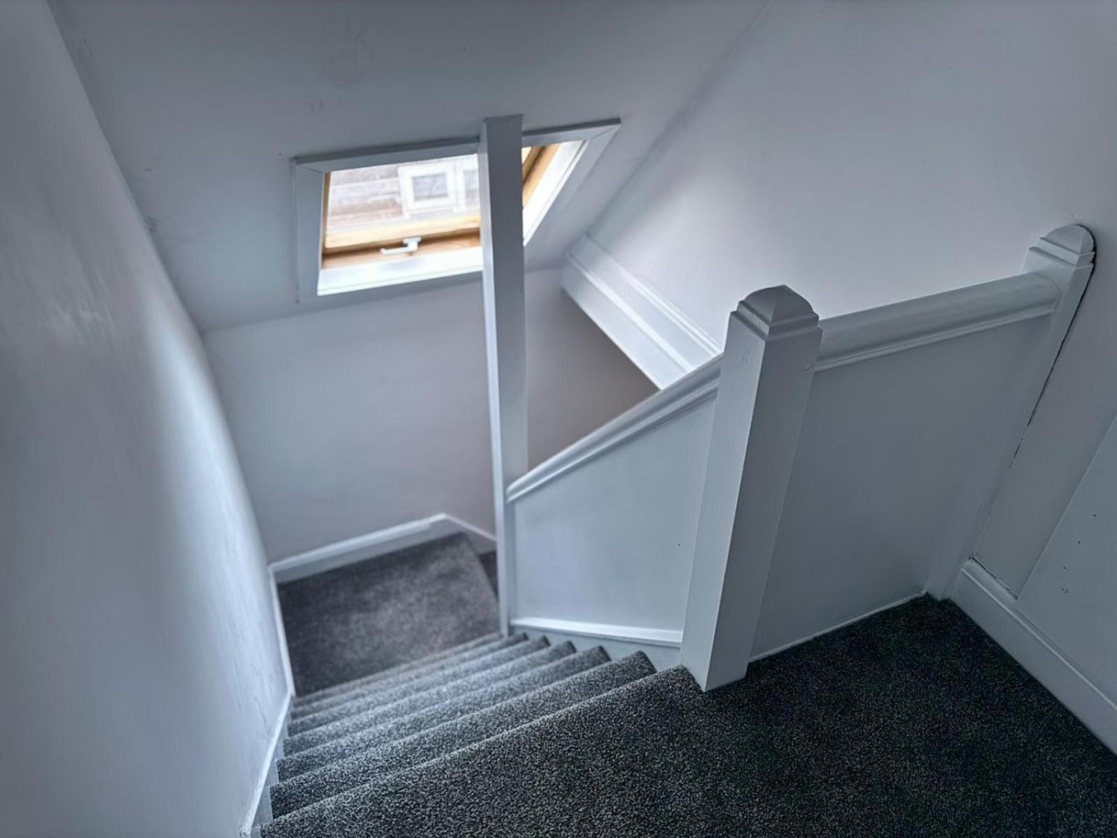 Shm Stays Solihull Hs2 Nec Airport Nr M6 M40 M42 Great For Long & Short Stays 15 Min Walk To Train Station 5 Min Drive To Town Centre Outside Bus Stops & Supermarket Free Parking Zewnętrze zdjęcie